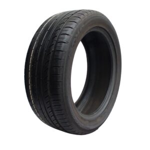 Pneu Seminovo  235/50/18 Toyo